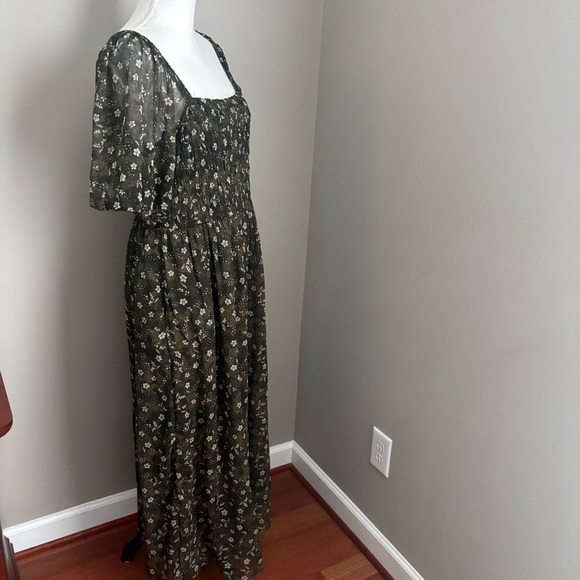 Old Navy Maxi Dress Green Floral Smocked Cottagecore Forest Fairy Milkmaid Large - Picture 5 of 9